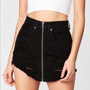 (Carmar/ LF) Black Beatrice Zip Front Skirt